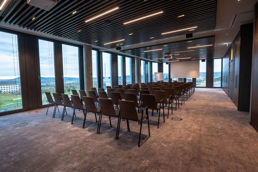 Radisson Blu Hotel At Porsche Design Tower Stuttgart