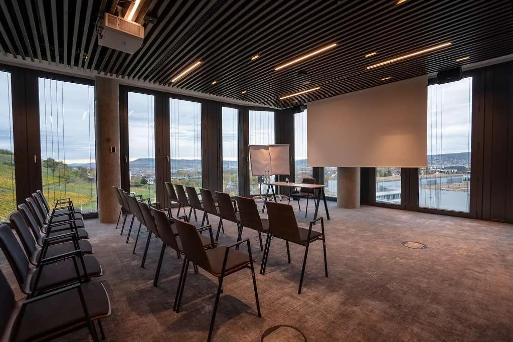 Radisson Blu Hotel At Porsche Design Tower Stuttgart