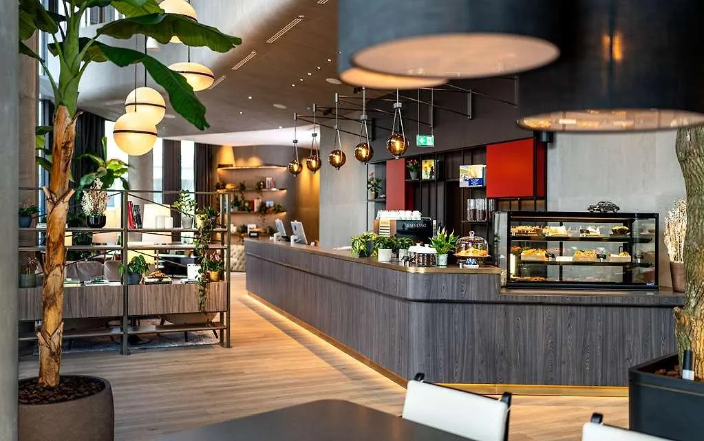 Radisson Blu Hotel At Porsche Design Tower Штутгарт Германия