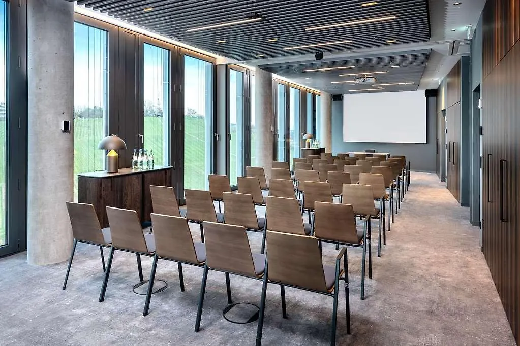 Radisson Blu Hotel At Porsche Design Tower Stuttgart Deutschland