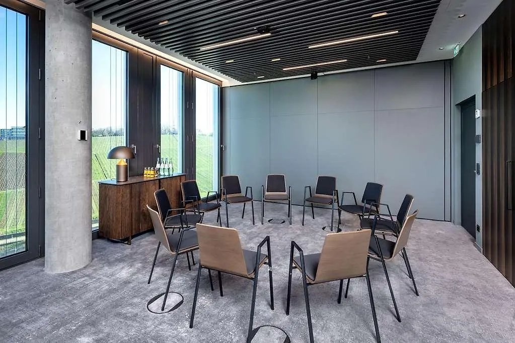 Radisson Blu Hotel At Porsche Design Tower Stuttgart