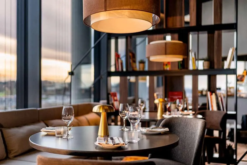 Radisson Blu Hotel At Porsche Design Tower Stuttgart